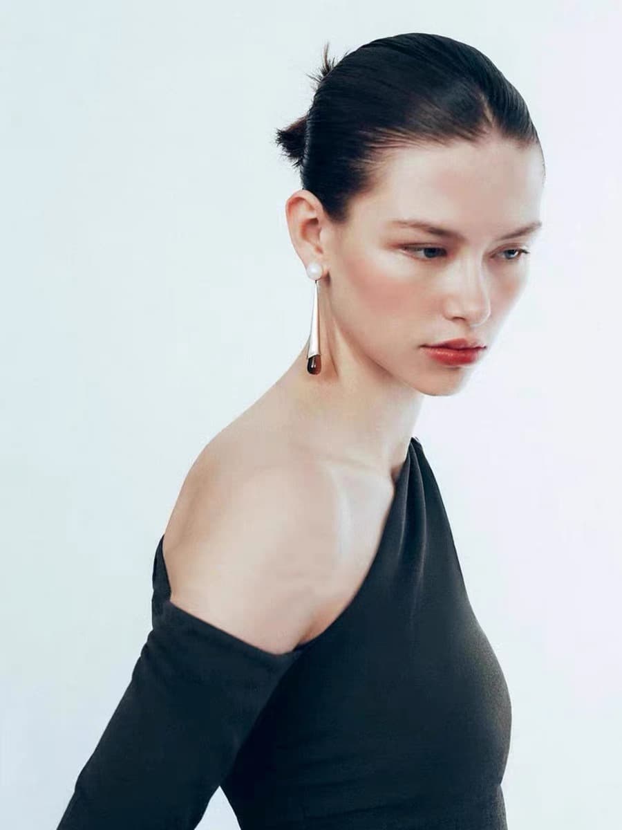 Niche Sophie Buhai French retro black onyx art heavy pearl earrings long pendant earrings 3