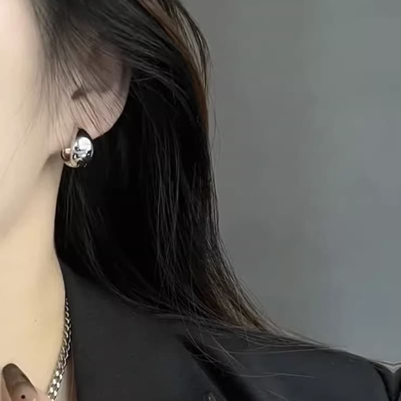 Minimalist, cold style, high-end, niche design, earrings and earrings, everyday versatile, retro earrings 4