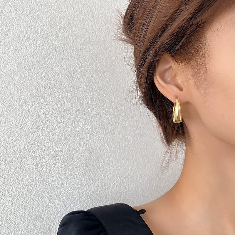 Gold Pigment Hoop Earrings Silver Earrings Women's 2023 New Trendy Earrings Niche Design High-end Earrings Earrings 4