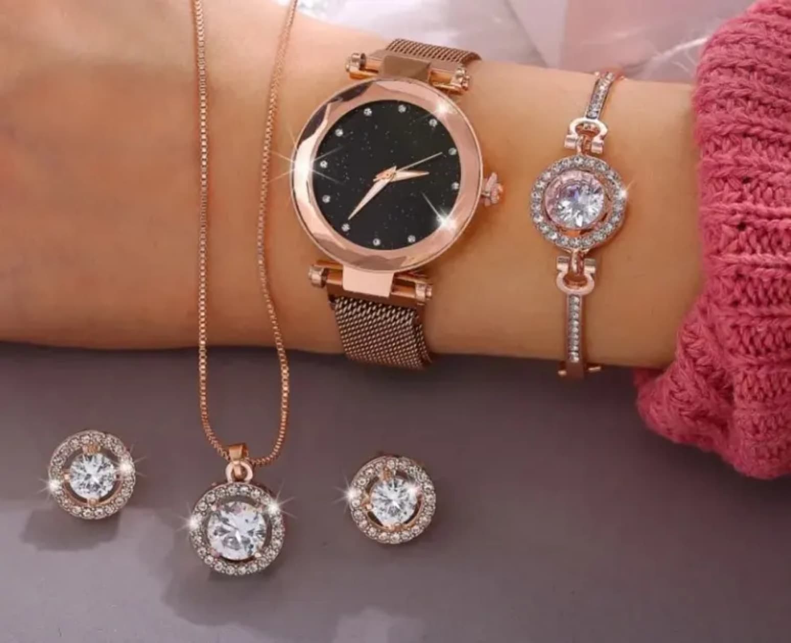 Factory direct sales foreign trade popular luxury set box versatile large rhinestone women's five-piece gift box quartz watch 7