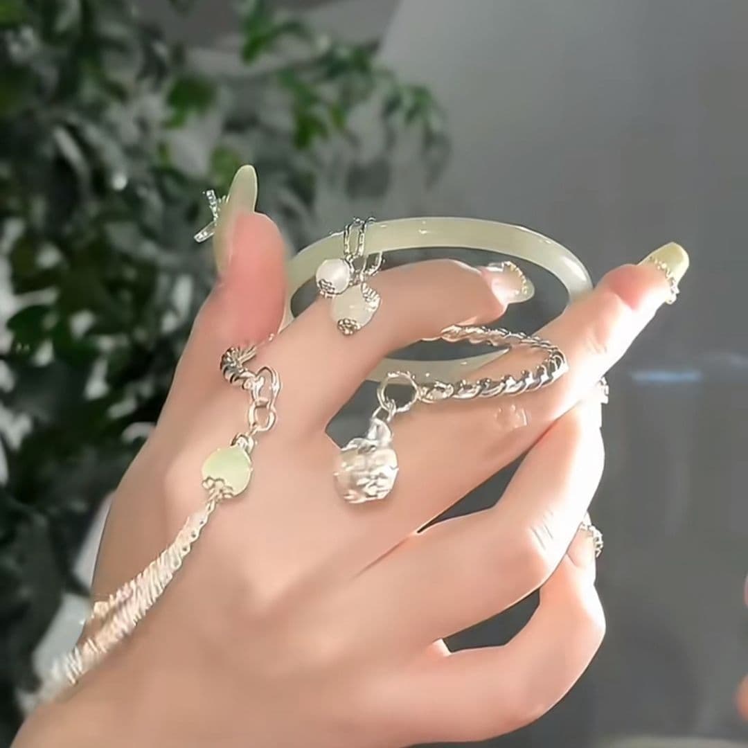 New Chinese style ancient style national trend bell bracelet women's light luxury niche exquisite bracelet high-end cold accessories tassel bracelet 9
