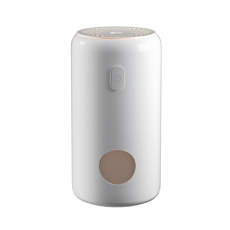 Mini car humidifier home desktop student air purifier USB car aromatherapy machine large fog volume silent 8