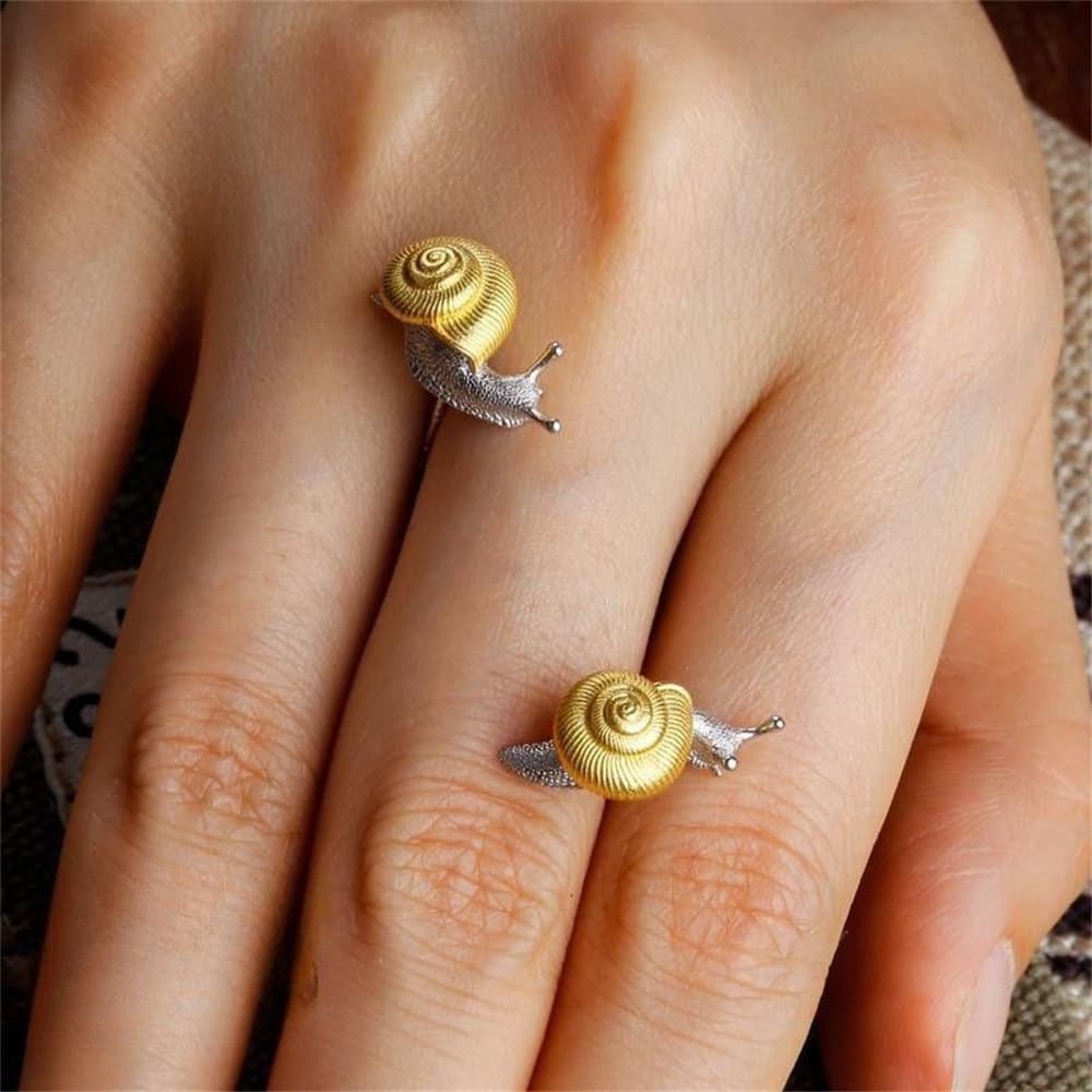 Amazon silver gold-plated snail earrings, personalized pair, temperament, fashionable and versatile, animal couple jewelry gift 5