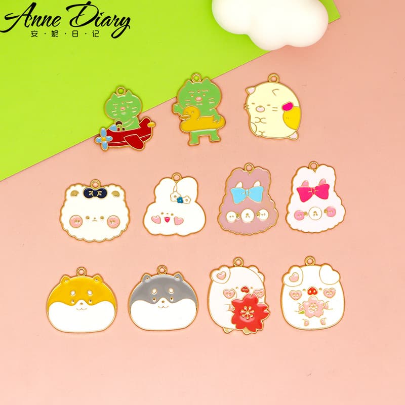 Cute animal avatar DIY jewelry accessories bear and rabbit alloy dripping oil necklace pendant bag decoration handmade 2