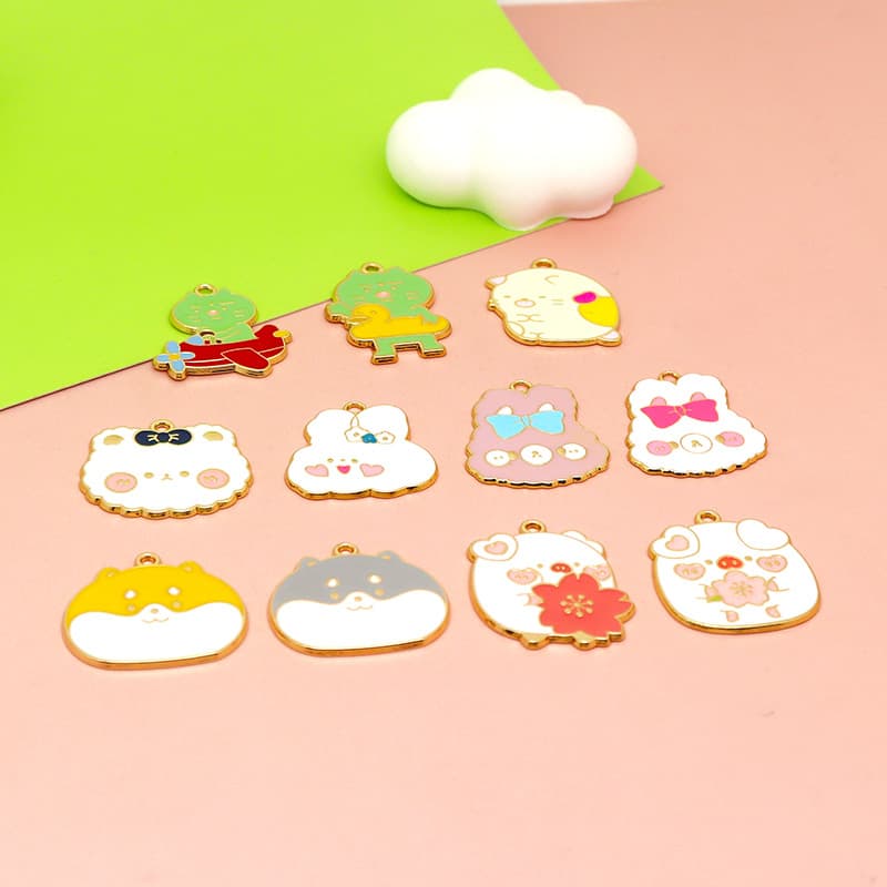 Cute animal avatar DIY jewelry accessories bear and rabbit alloy dripping oil necklace pendant bag decoration handmade 3