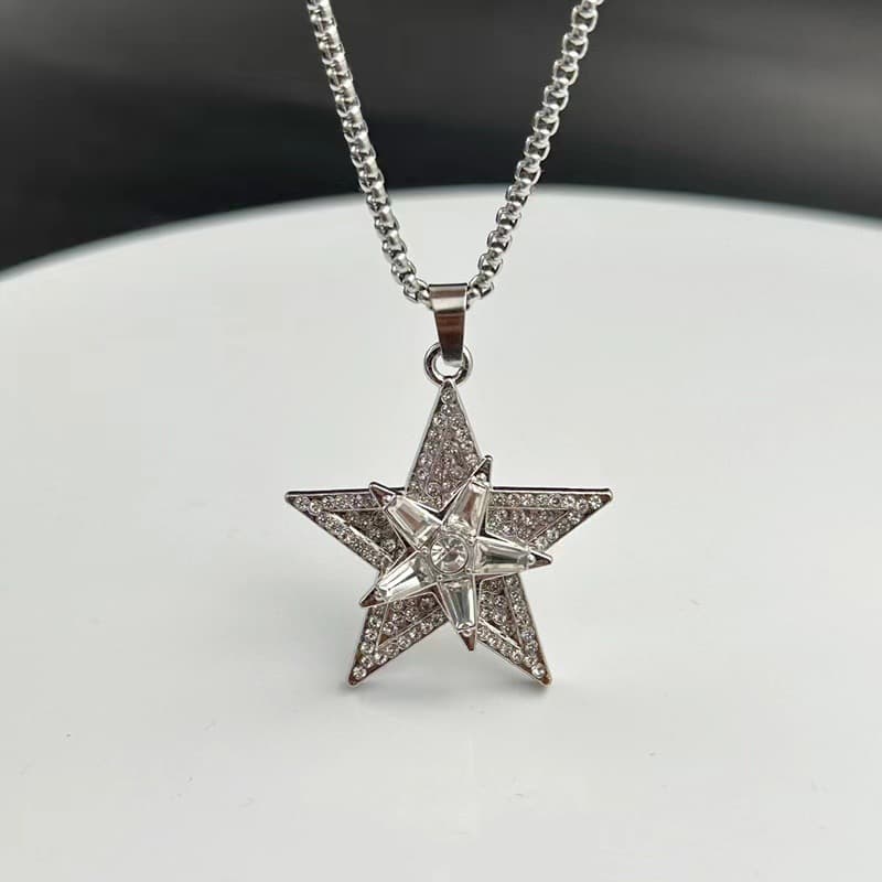 New rotating five-pointed star necklace full of diamond alloy pendant European and American street fashion personality popular jewelry sweater chain 1