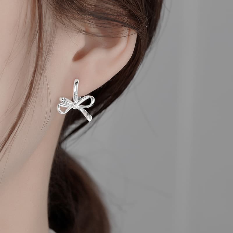 Exquisite small fragrant bow earrings 2024 new style high-end light luxury earrings for your girlfriend on Valentine's Day