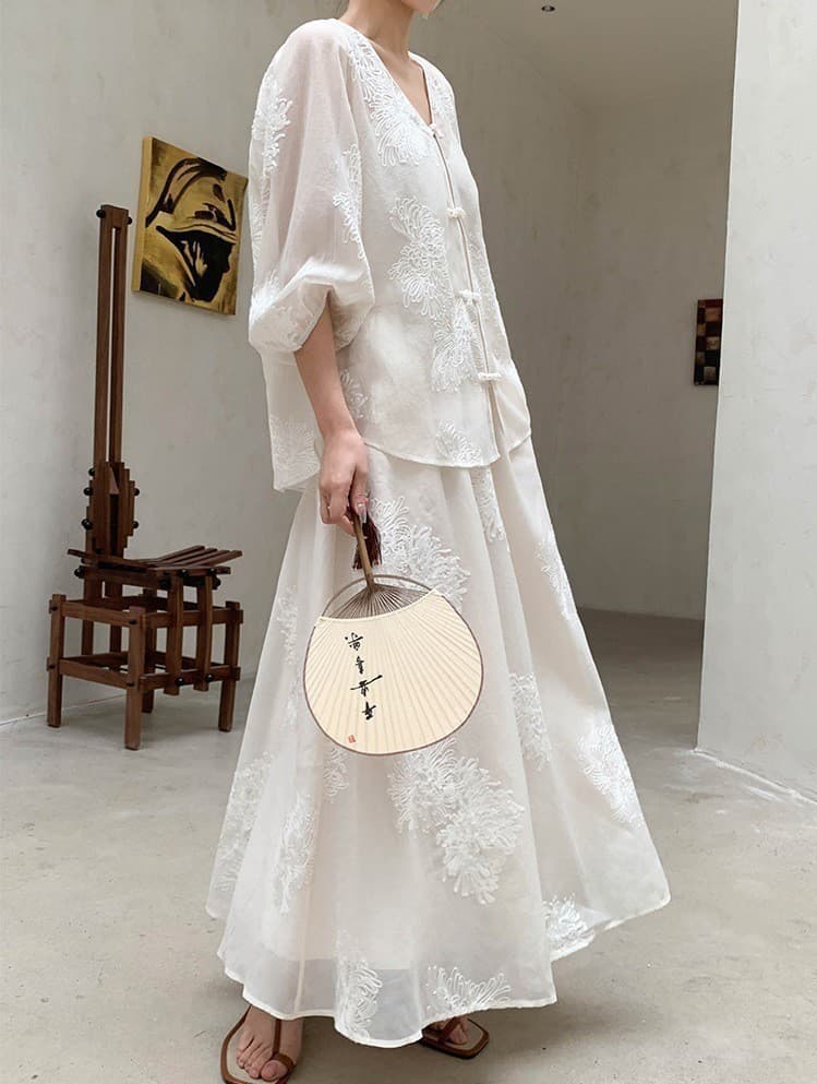 New Chinese style national style fashion temperament two-piece suit for women summer new embroidered top skirt wide leg shorts trendy 8