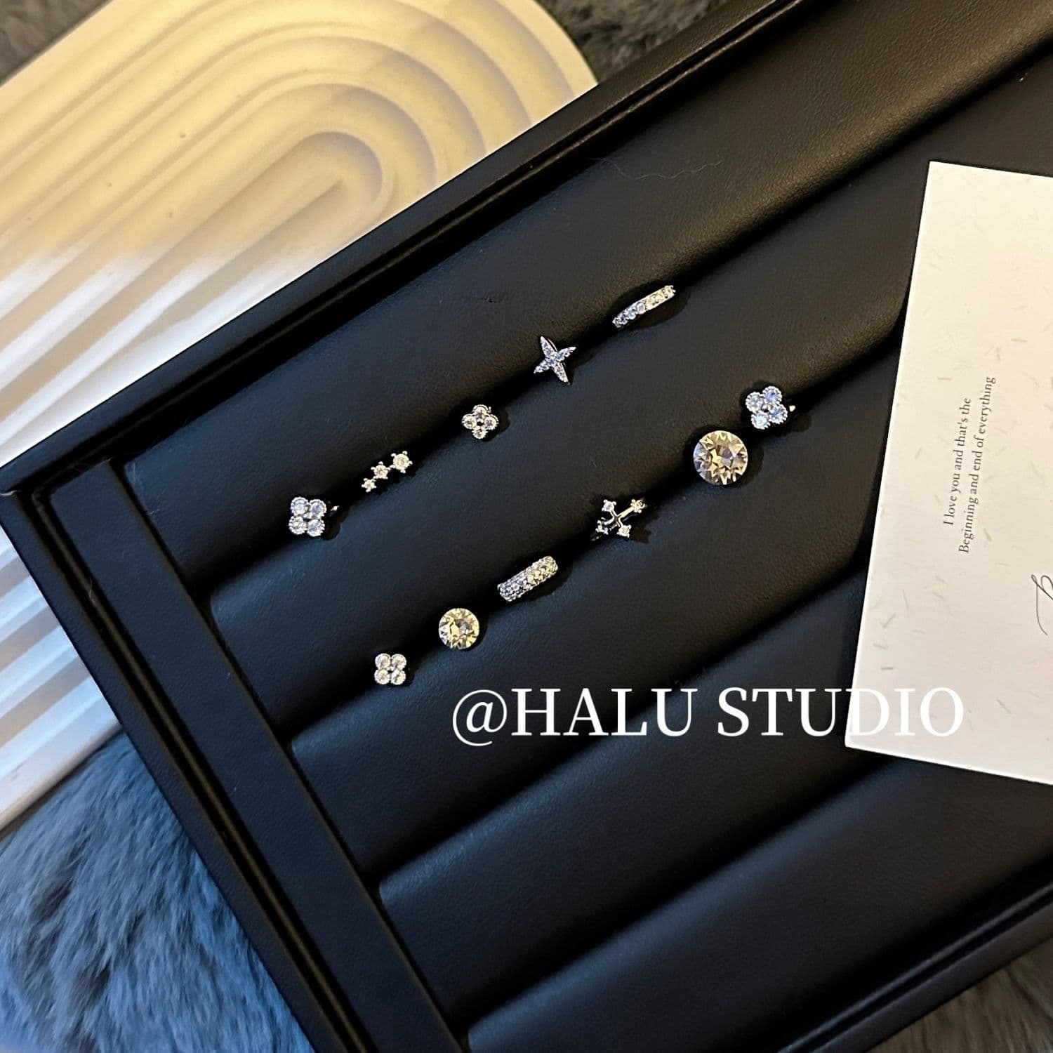Versatile silver ear bone cochlear studs, niche design, can be matched with small and exquisite earrings 1