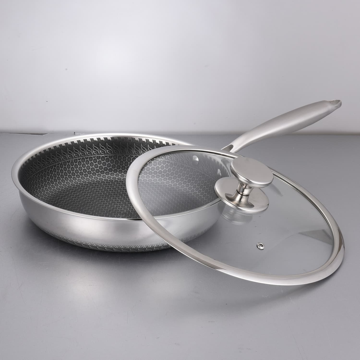 Three-layer steel pot set stainless steel non-stick cookware gift cross-border export kitchen supplies pan composite 8