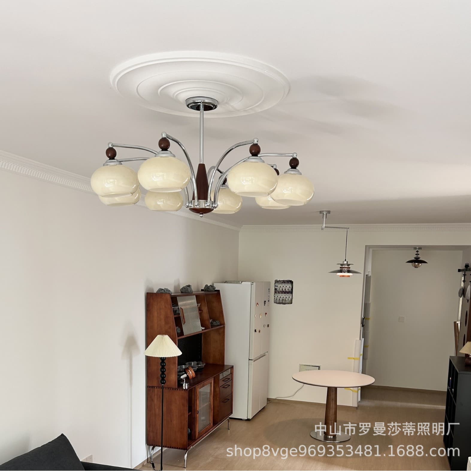 Bauhaus cream style medieval living room chandelier designer solid wood creative persimmon glass dining room bedroom chandelier 2