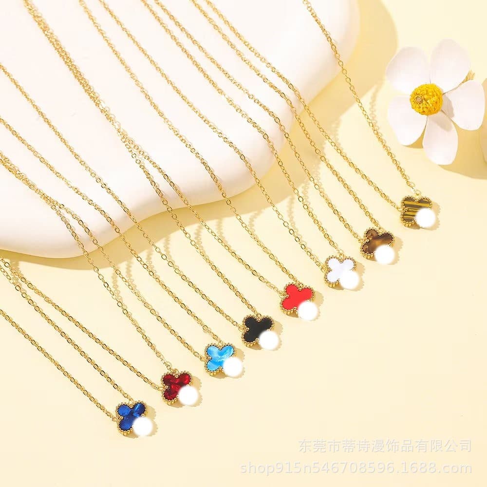 Lucky necklace for girls double-sided 13MM four-leaf clover necklace titanium steel 18K gold simple pendant light luxury Internet celebrity collarbone 1
