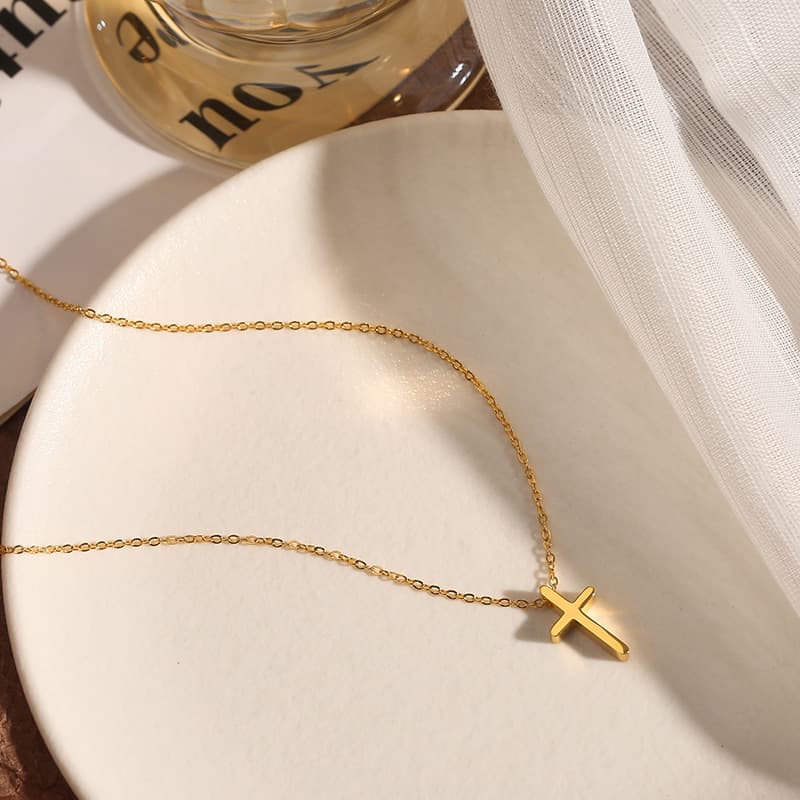 Smooth polished 18k gold cross necklace pendant clavicle chain women's high-end necklace titanium steel stainless steel 3