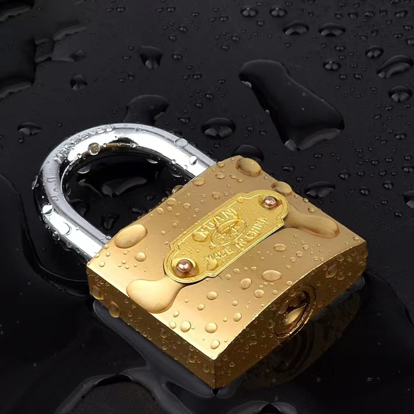 Imitation copper padlock iron padlock lock small lock student dormitory household universal lock wholesale cabinet door 3