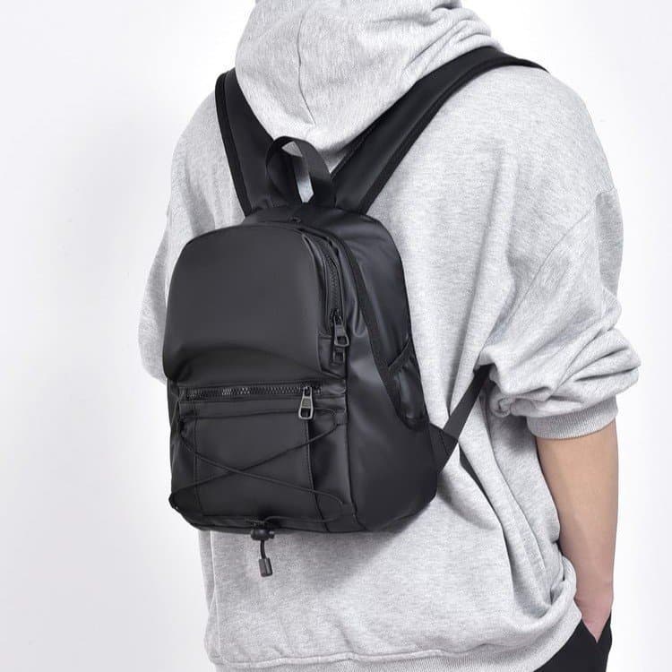 Multi-pocket lightweight casual men's small backpack travel waterproof carry-on small backpack fashion sports men's small bag 2