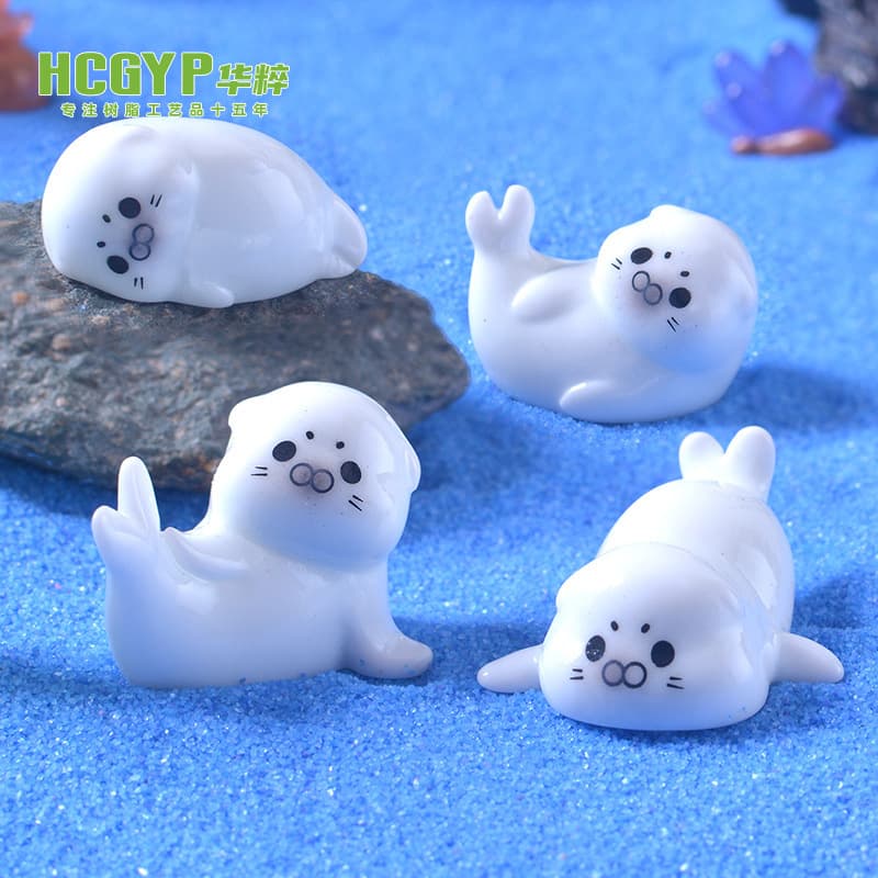 Micro landscape simulation cute little sea lion fish tank aquarium decoration accessories mini desktop center console ornaments 2