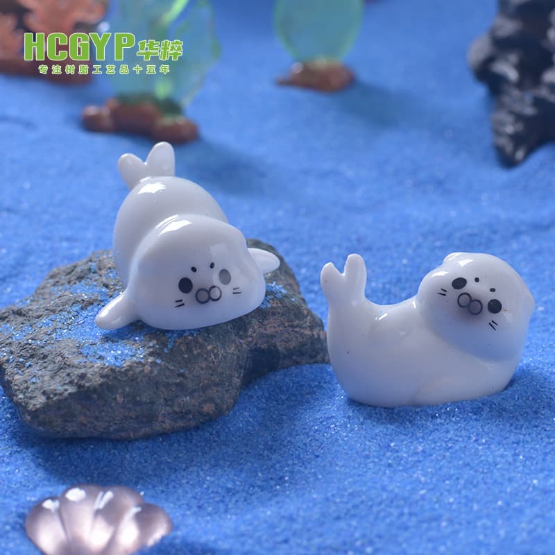 Micro landscape simulation cute little sea lion fish tank aquarium decoration accessories mini desktop center console ornaments 5