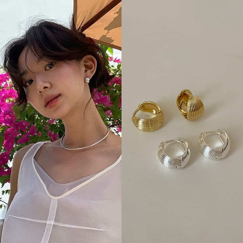 Korean blogger fever has the same style of shell pattern plain hoop earrings for women, simple, personalized, fashionable and versatile earrings. 4