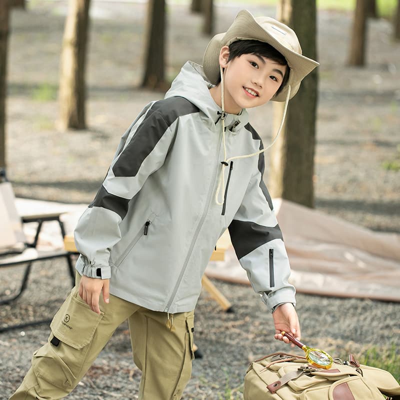 2025 Outdoor Sports Couple Jacket Parent-Child Wear Waterproof Windbreaker Coat Jacket Men's and Women's Hooded Jacket 8