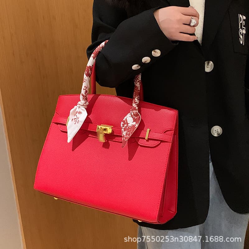 Cross-border bag women's new style lock scarf Kelly bag popular crossbody bag litchi pattern fashionable tote bag 4