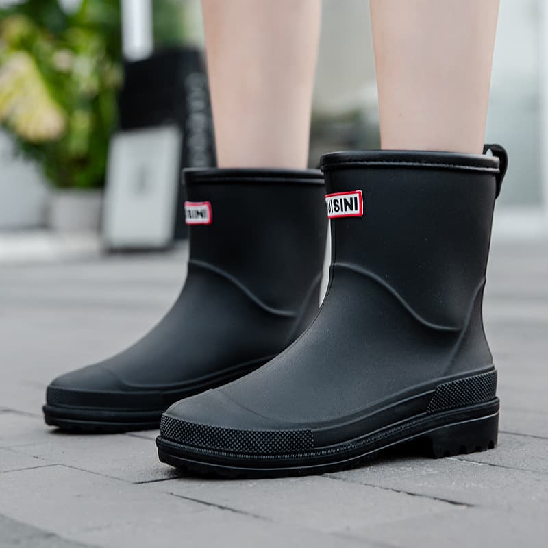 All-season adult rain boots, fashionable outdoor wear, women's mid-calf non-slip waterproof shoes, rain boots, overshoes, outdoor 7