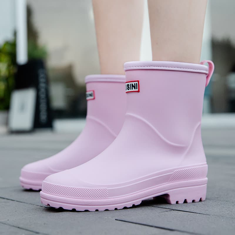All-season adult rain boots, fashionable outdoor wear, women's mid-calf non-slip waterproof shoes, rain boots, overshoes, outdoor 10