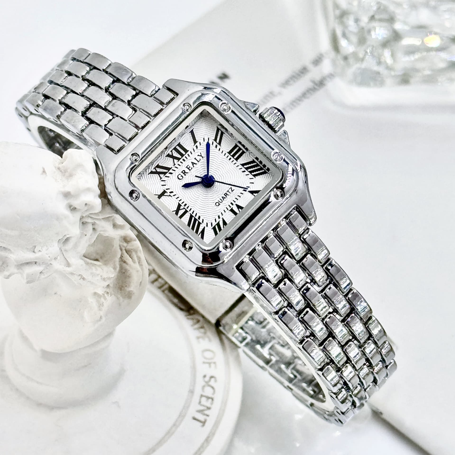 GREALY waterproof watch women's cross-border watch light luxury retro watch fashion quartz watch women's watch high-end 9