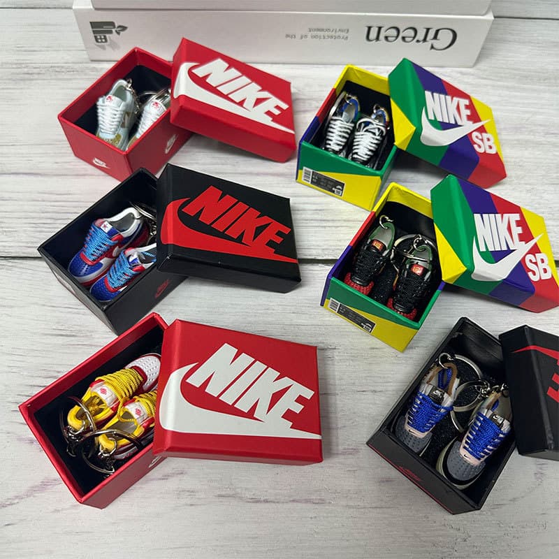 AJ shoe model keychain Air Force AF1 mini 3D three-dimensional basketball shoes trend surprise blind box bag pendant ornaments 5