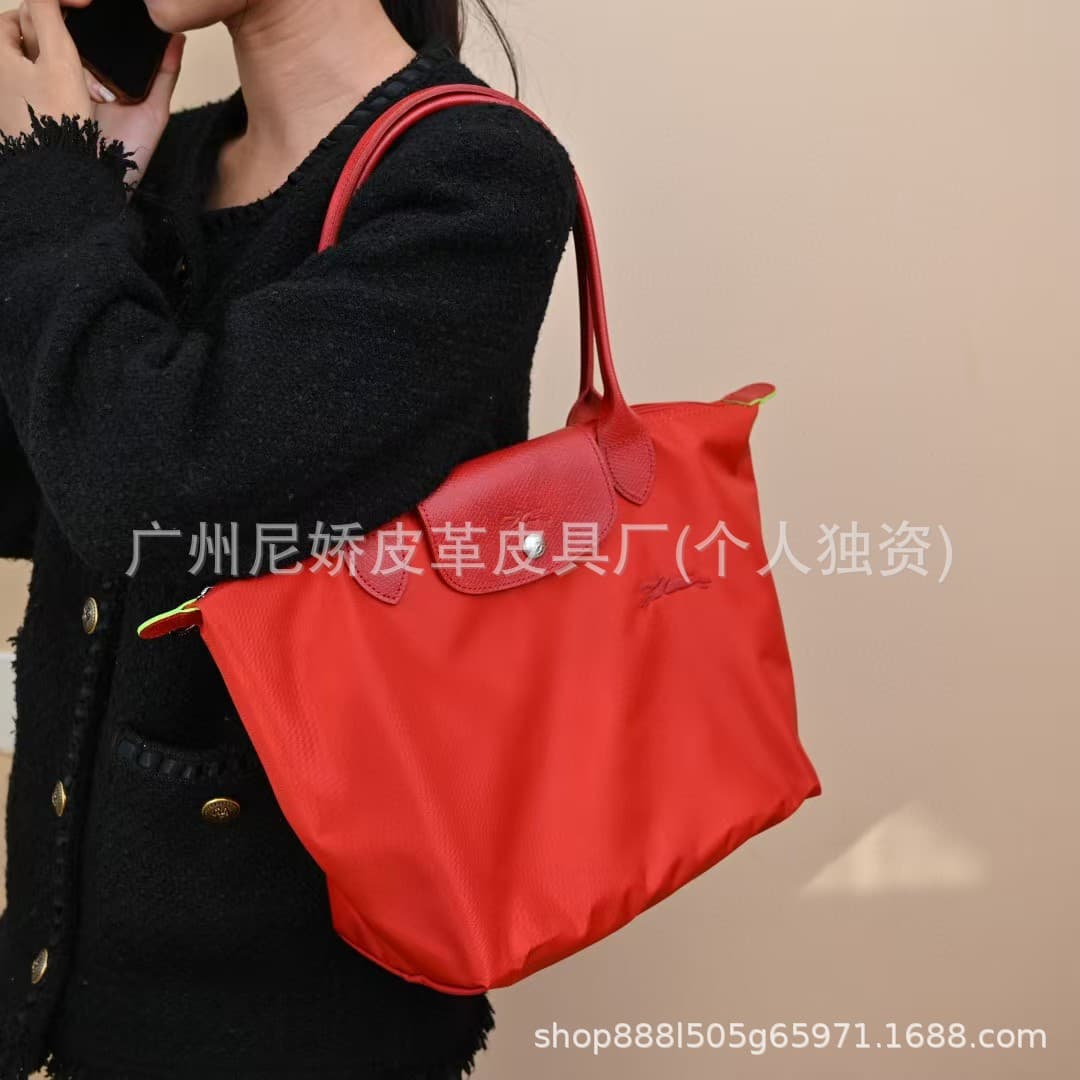 70th anniversary French Longchamp environmentally friendly large-capacity shoulder bag nylon dumpling bag mommy handbag tote bag commuting 4