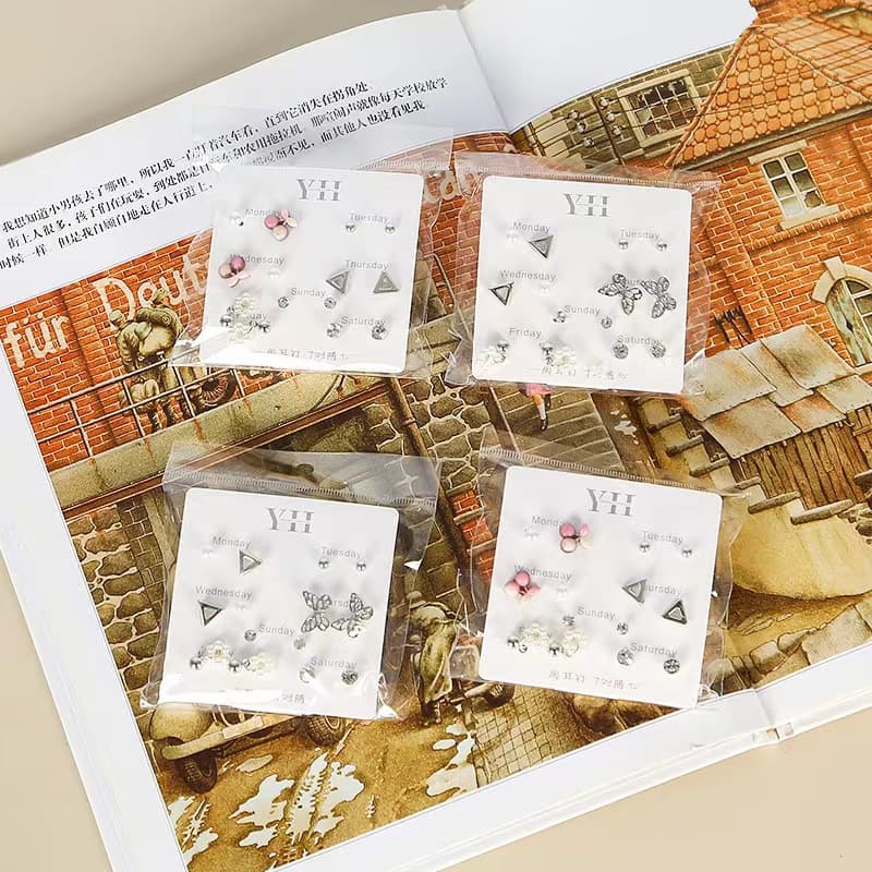 Set of seven pairs of earrings, small, cute and sweet earrings for female students, Korean style simple fashion earrings and earrings wholesale 10