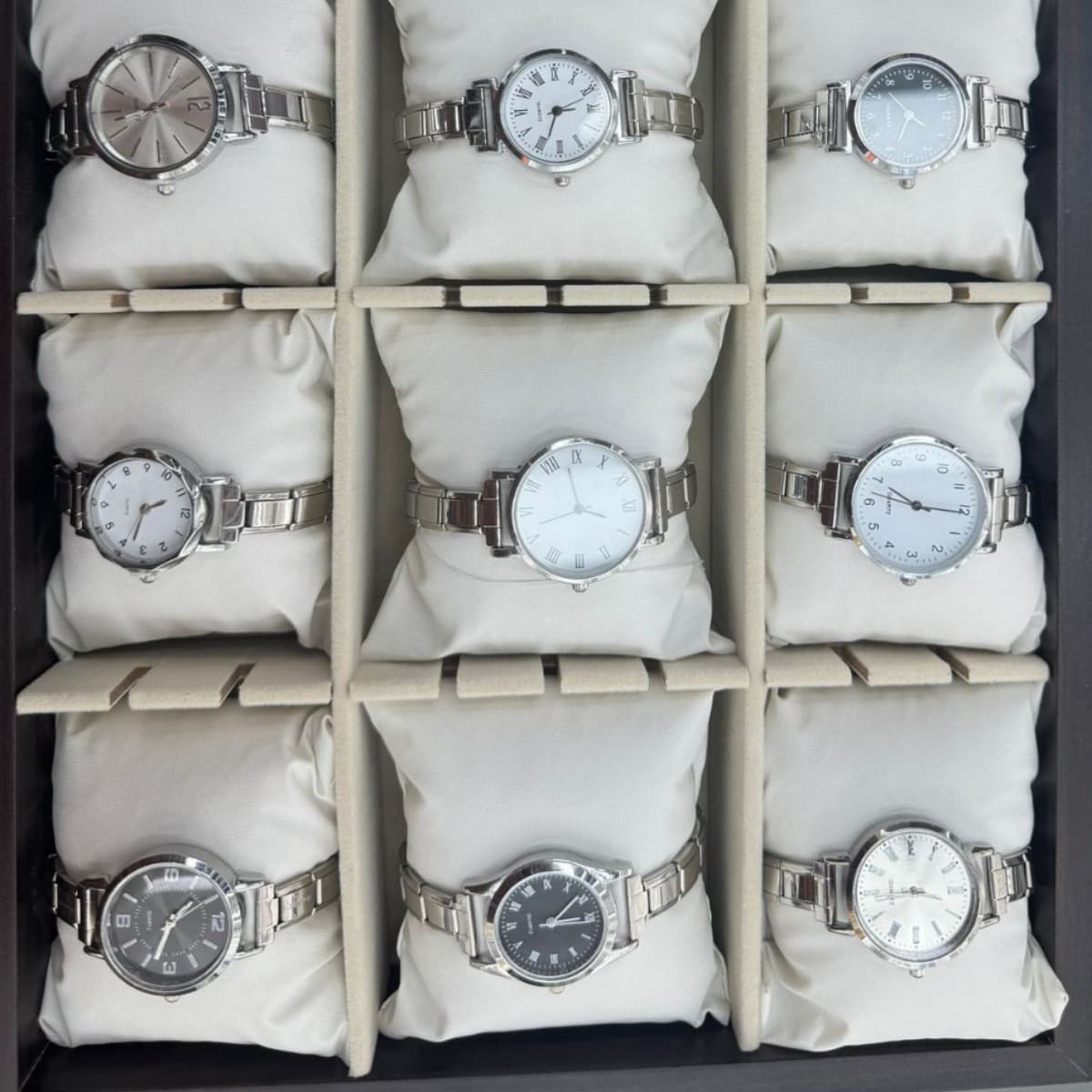 Elastic stainless steel men's and women's round watches, fashionable, simple and trendy, men's and women's quartz watches, bracelets, chain watches