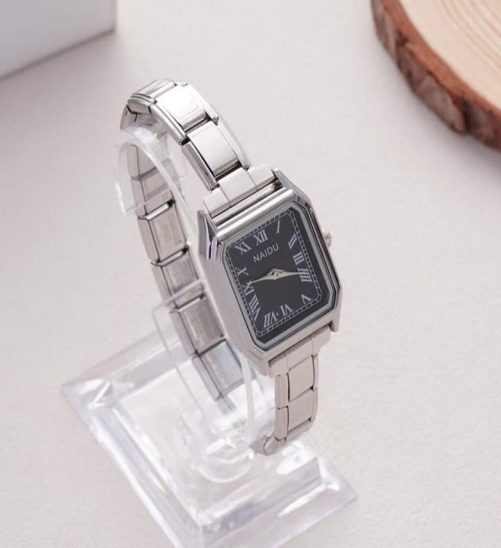 Korean fashion women's watch rhinestone square elastic small temperament bracelet starry casual student quartz watch 10