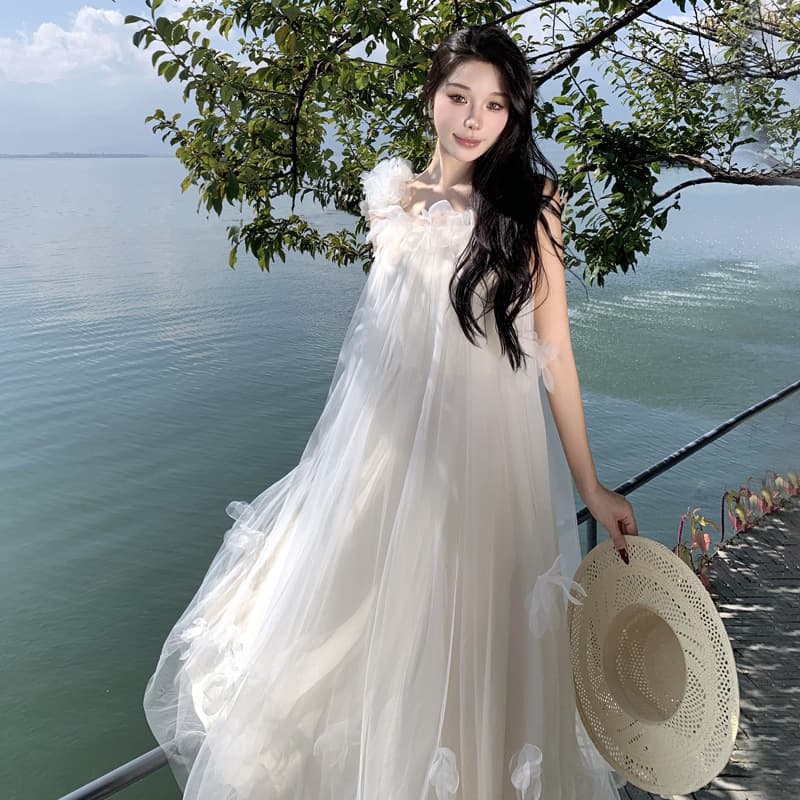 Bride's wedding dressing gown, forest style super fairy suspender dress, female Korean travel photography, light wedding dress, engagement dress, tutu skirt 1