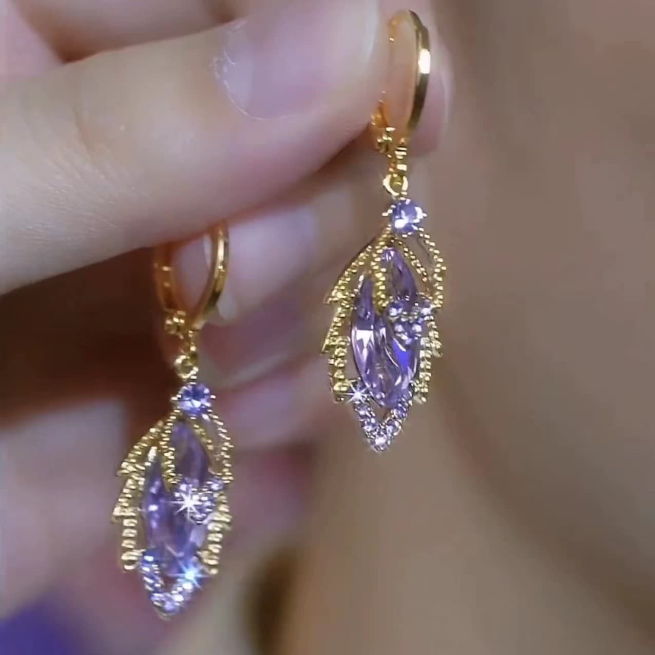 French purple double-layer zircon leaf earrings, national style medium-length slim earrings, fashionable and temperamental sparkling diamond earrings