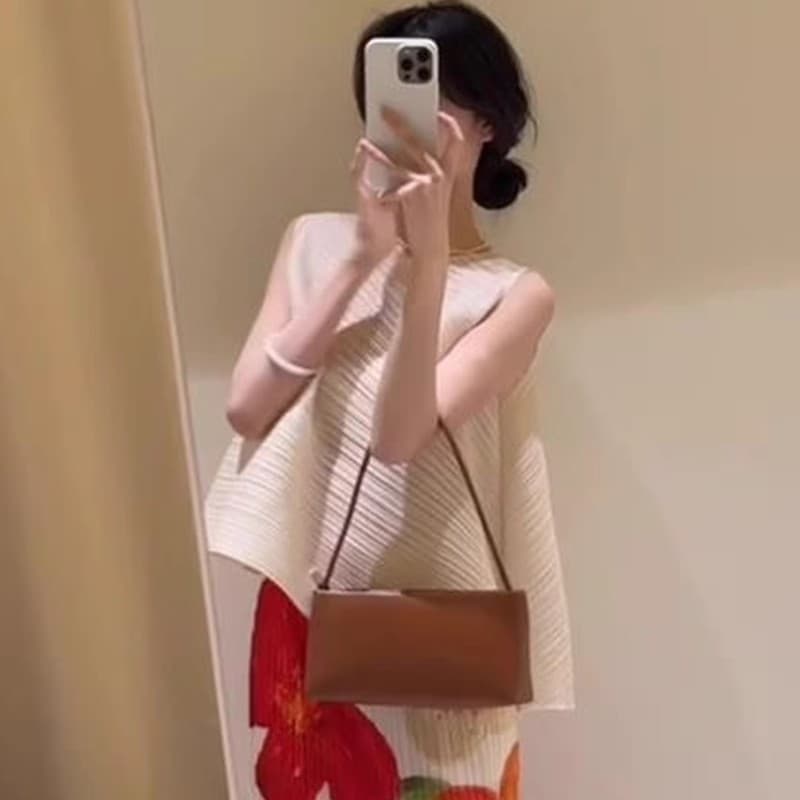 Miyake 2024 new summer suit, feminine, versatile solid color top, high-waisted fringed pleated skirt 8