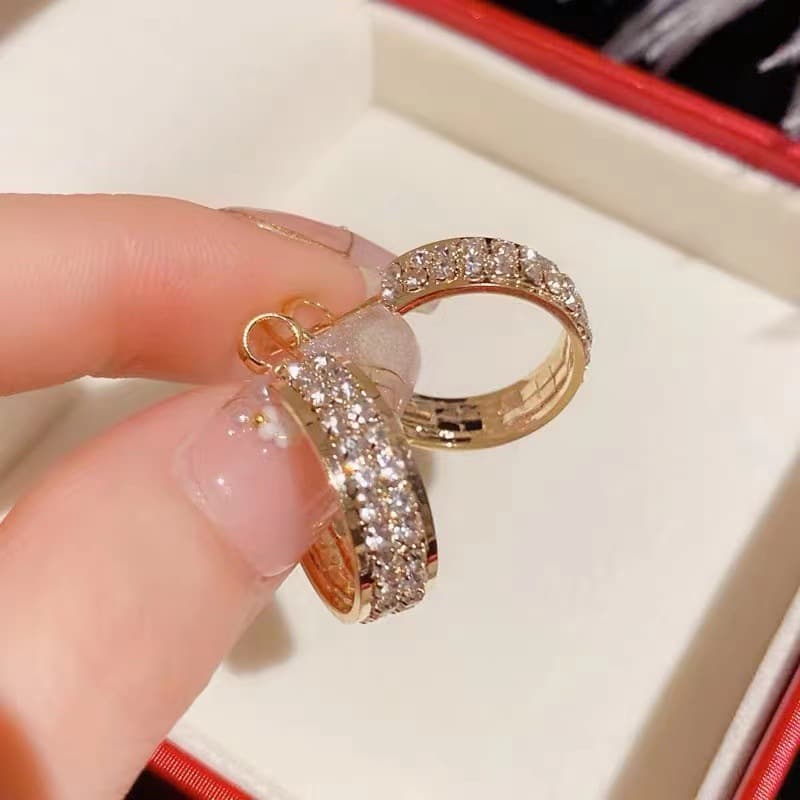 s925 silver needle micro-studded with diamonds, exquisite and fashionable earrings, high-end, versatile and personalized earrings, female internet celebrity new style 1