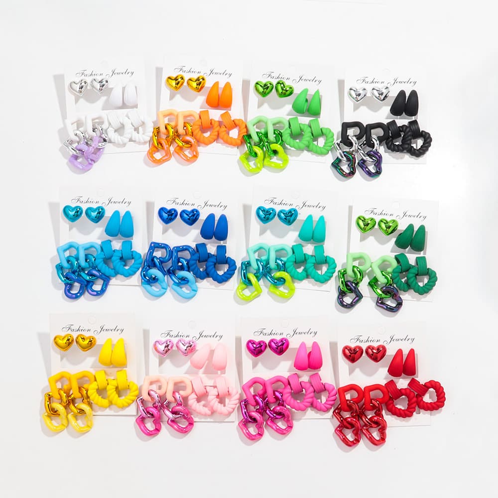 European and American cross-border dopamine color spray-painted earrings, acrylic heart C-shaped heart chain buckle set earrings 1