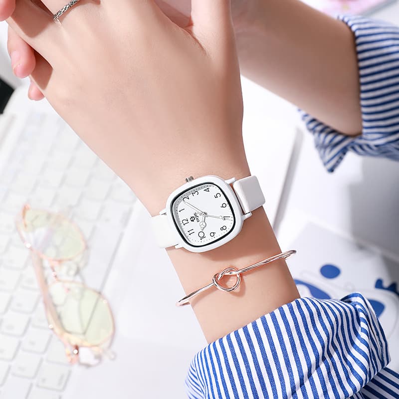 Milk tea color watch, ins style, good-looking, female model for exams for middle and high school students, forest style, small fresh niche design 7