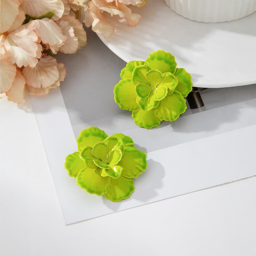A pair of fashionable three-dimensional flower personalized high-end earrings for women, daily holiday wear cross-border gifts 5
