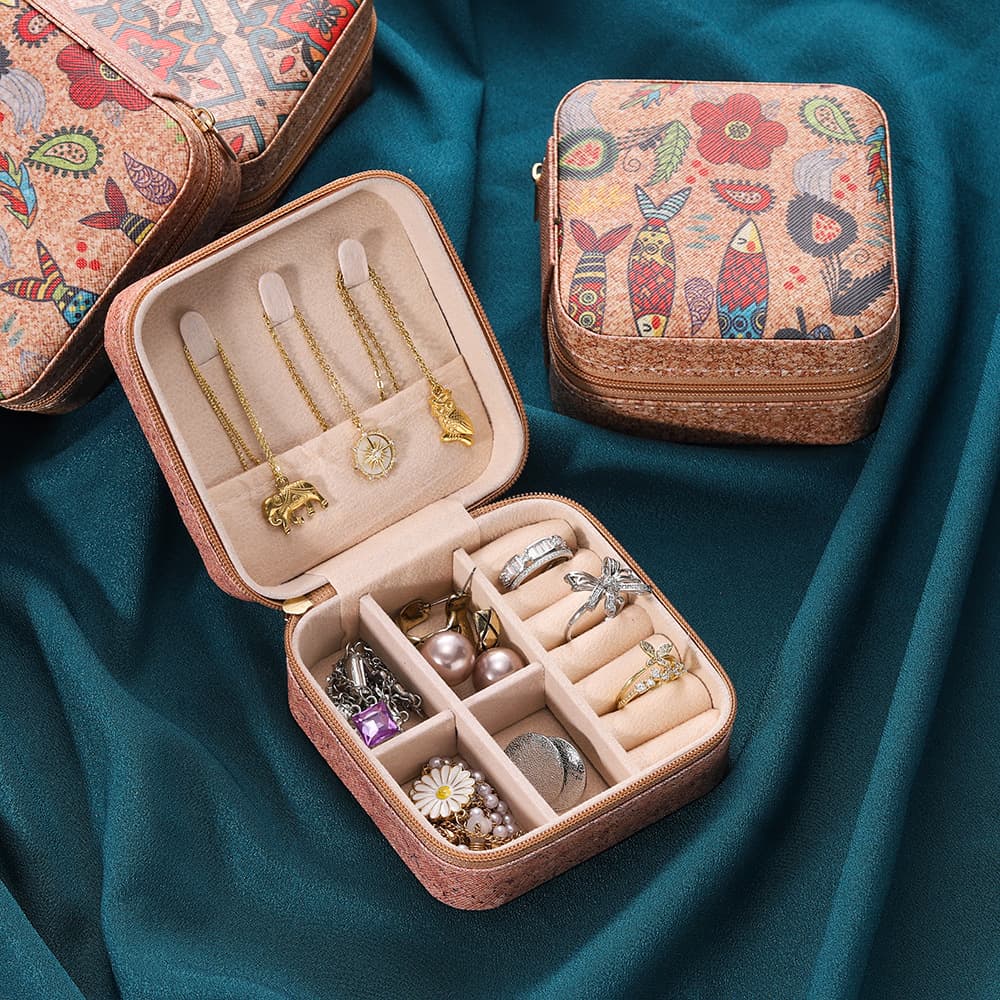 Portable jewelry storage box jewelry box small and exquisite travel jewelry box ring earrings jewelry packaging box 1
