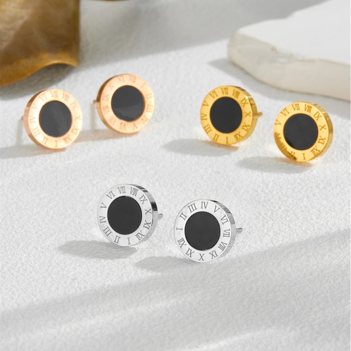 European and American new titanium steel non-fading earrings, fashionable and versatile ins style niche high-end female earrings wholesale 5