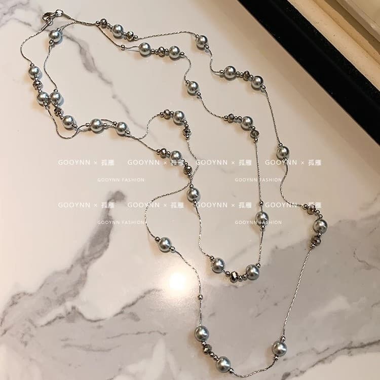 Long gray baby's breath pearl necklace for women, niche light luxury, high-end fashion, versatile stackable autumn and winter sweater chain 3