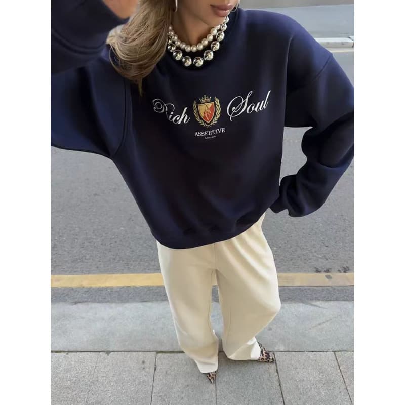 2024 European and American style autumn and winter new casual and versatile loose plus velvet and thickened fashion printed pullover round neck sweatshirt for women 1