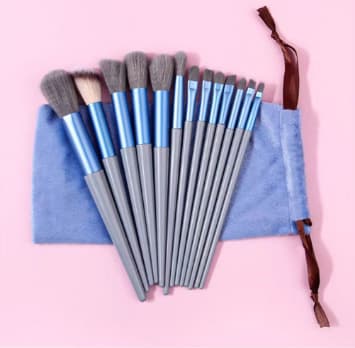 Cross-border set of 13 makeup brushes Ji Qing brown coffee color soft hair non-shedding brush set eye shadow loose powder 7