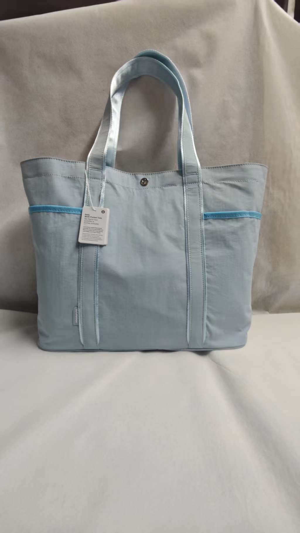 lulu women's bag new Daily multi-pocket waterproof canvas bag 20L large capacity yoga tote bag handbag for women 9