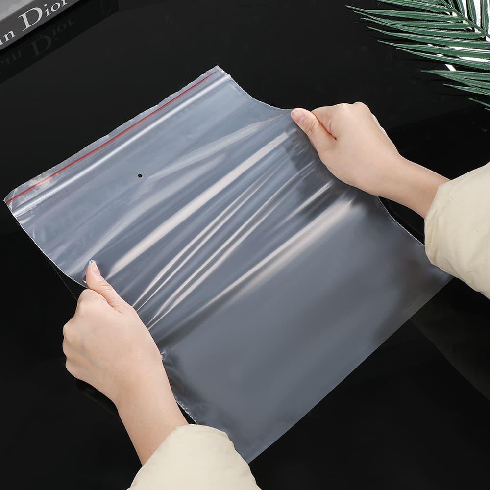 Manufacturer wholesale PE ziplock bag transparent sealed jewelry accessories packaging bag thickened travel portable storage bag 3