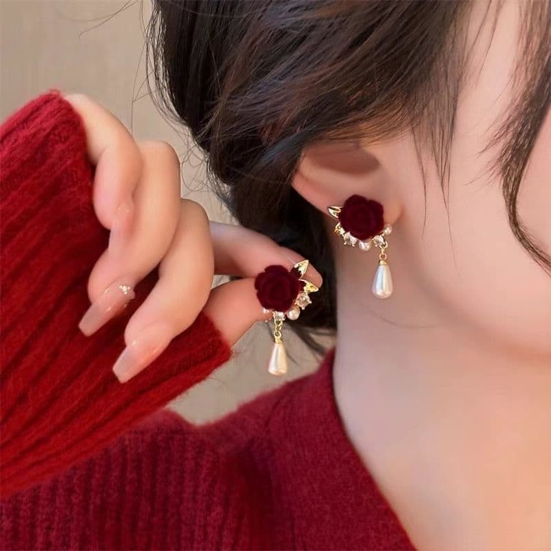 Red series cool red zircon butterfly earrings new fashion high-end tassel explosive earrings for women 8