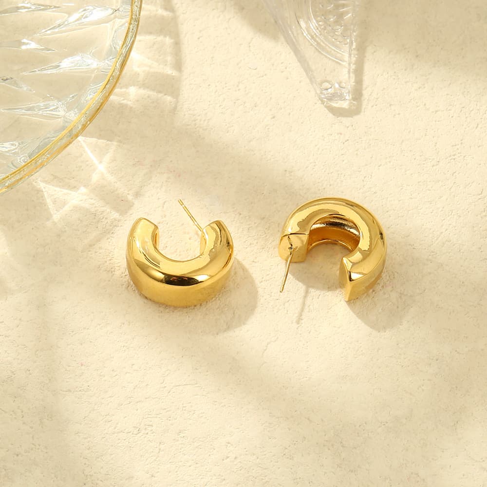 European and American cross-border popular geometric high-end vintage earrings lightweight and thick C-shaped open earrings wholesale 4