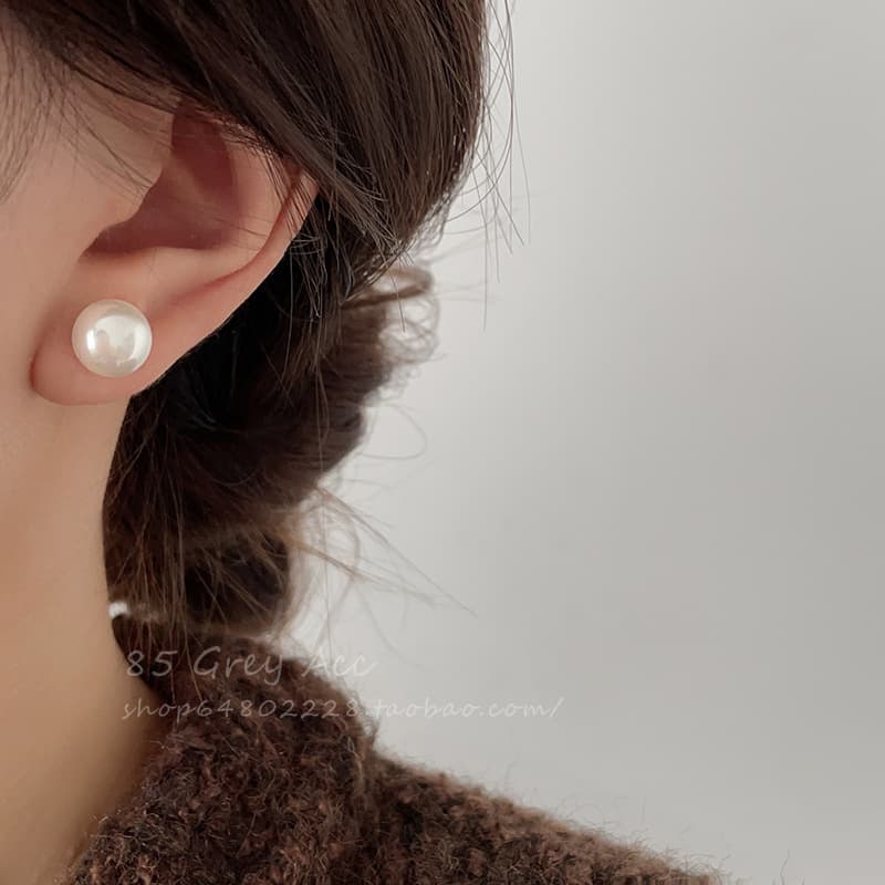New Year's Day New Shijia Steamed Bun Pearl Earrings Women's Versatile 925 Silver Needle Earrings Milky White Pearl Earrings 5
