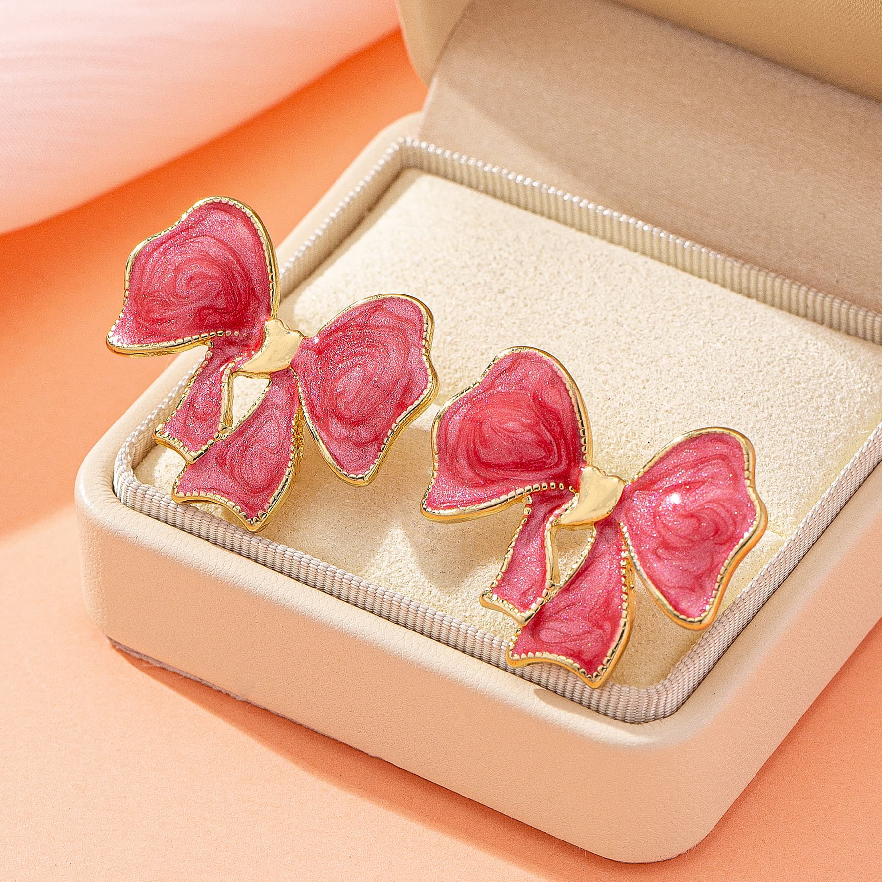 Korean style small fresh and cute bow earrings are suitable for women's daily commuting on Valentine's Day and are elegant and elegant. 5